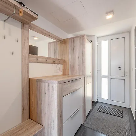 Dreamhouse 1 - By Mynests Apartamento Grobming