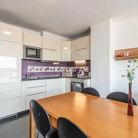 Dreamhouse 1 - By Mynests *