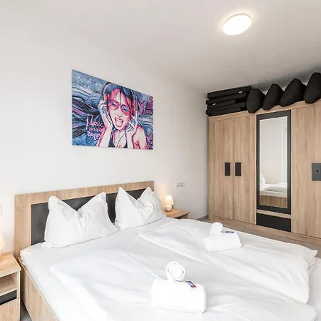 Dreamhouse 1 - By Mynests