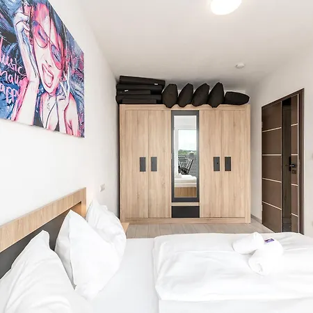 Dreamhouse 1 - By Mynests Grobming