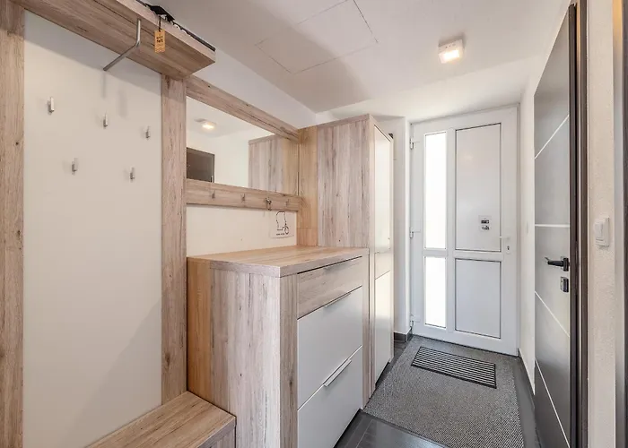 Dreamhouse 1 - By Mynests شقة غوربمينغ