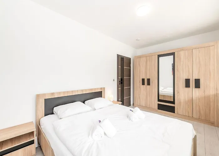 Dreamhouse 1 - By Mynests * غوربمينغ